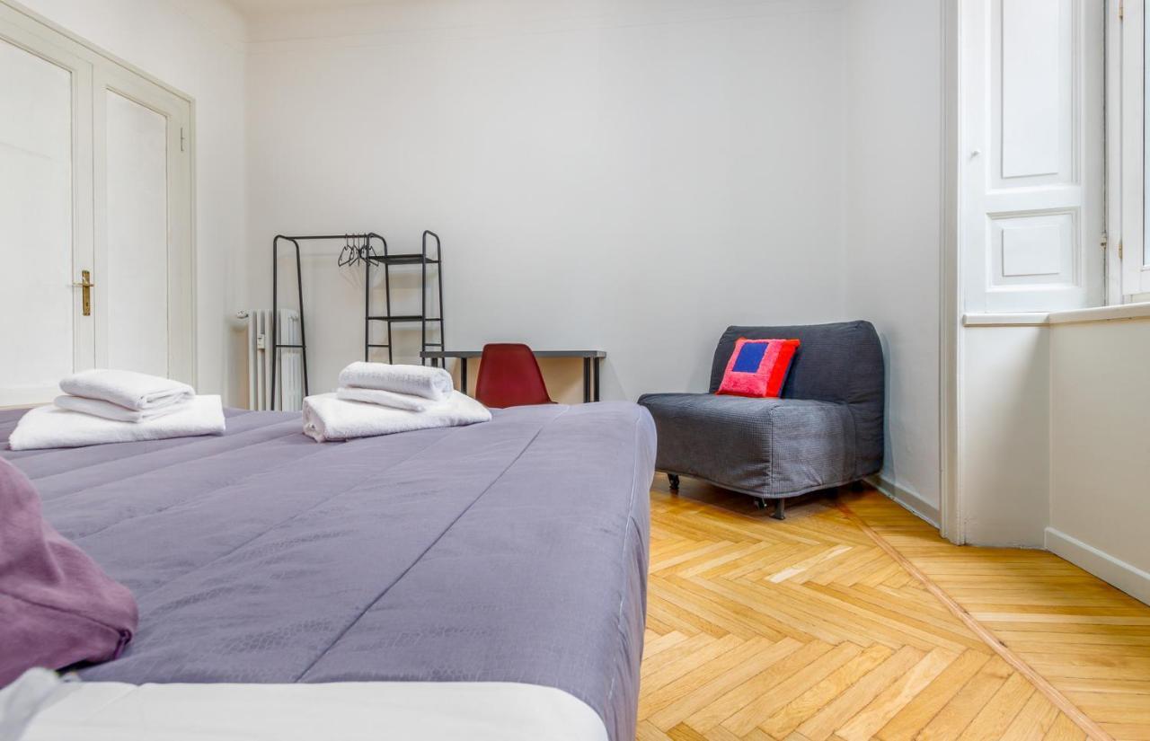 Feel - Porta Nuova Rooms Бергамо Экстерьер фото